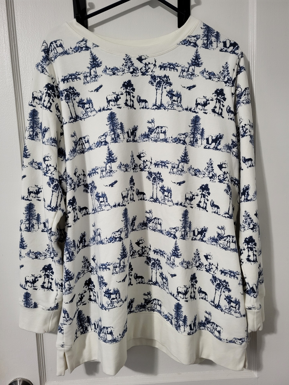 Lands' End Cream Crewneck Sweater Moose Scenic Print